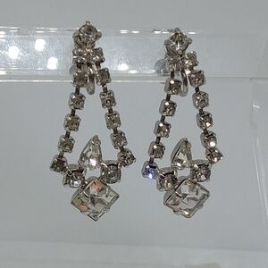 * vintage long drop dangle rhinestones screw back earrings